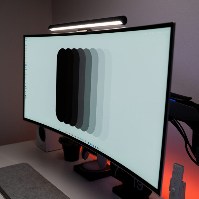 MXG Monitor Lightbar LX100 with Wireless Controller